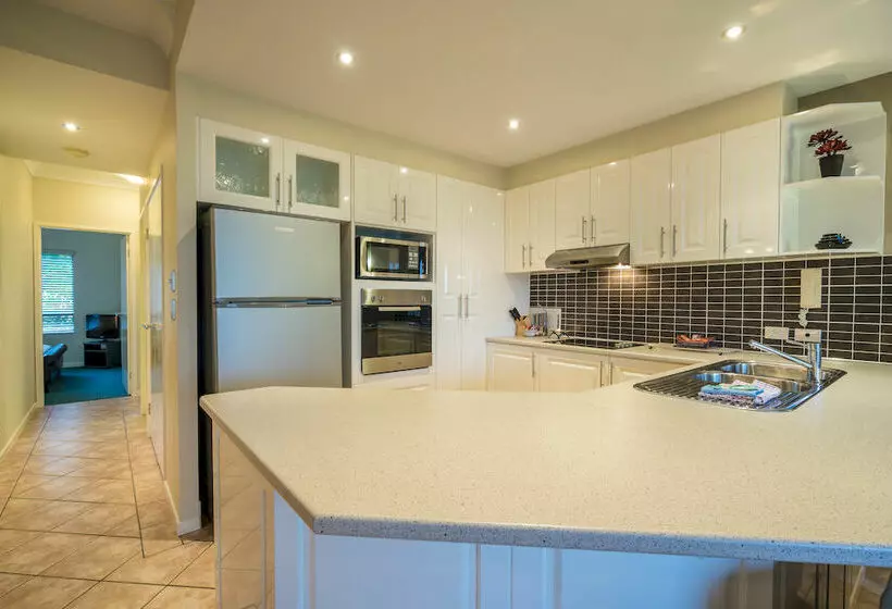 ホテル Resorts United Currumbin Sands