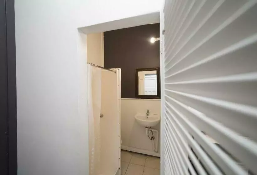 酒店 Tassie Backpackers @ The Brunswick