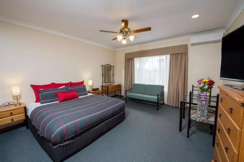 Отель Breakfree Port Pirie