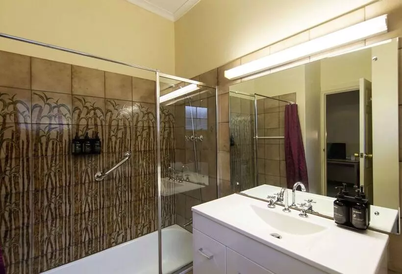 Отель Breakfree Port Pirie