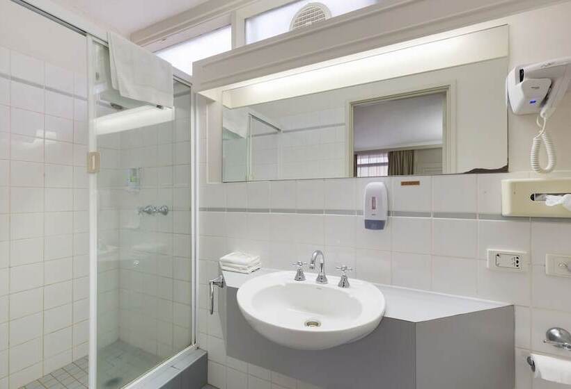 מוטל Alexander Motor Inn