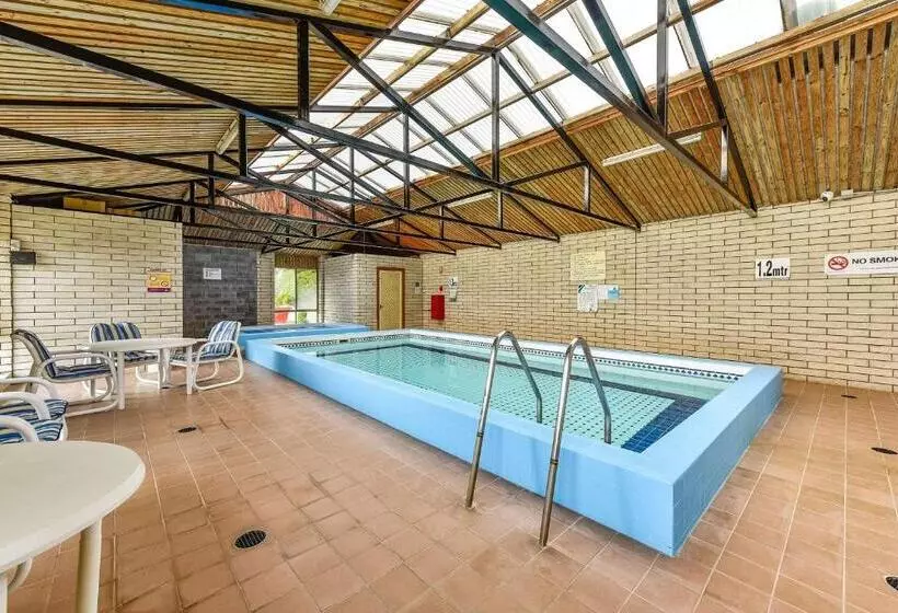 מוטל Comfort Inn The Lakes