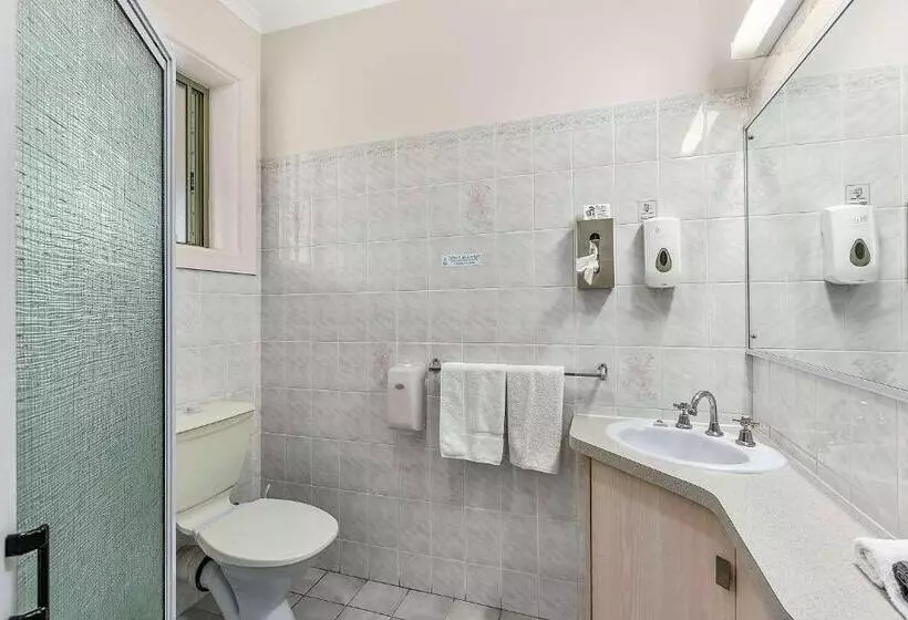 מוטל Comfort Inn The Lakes