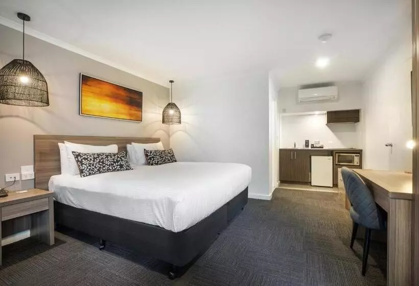 Мотель Doncaster Apartments By Nightcap Plus