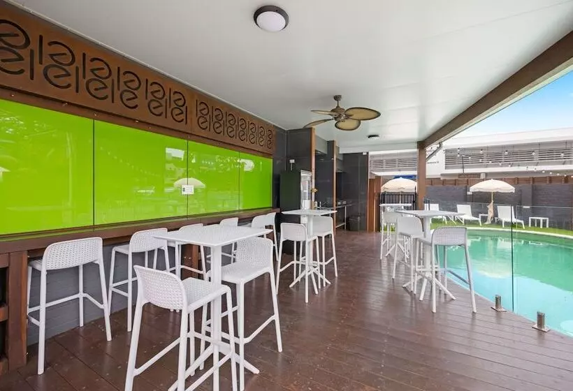 モーテル El Motor Inn