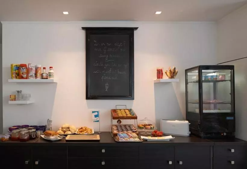 Alpha Hotel And Apart