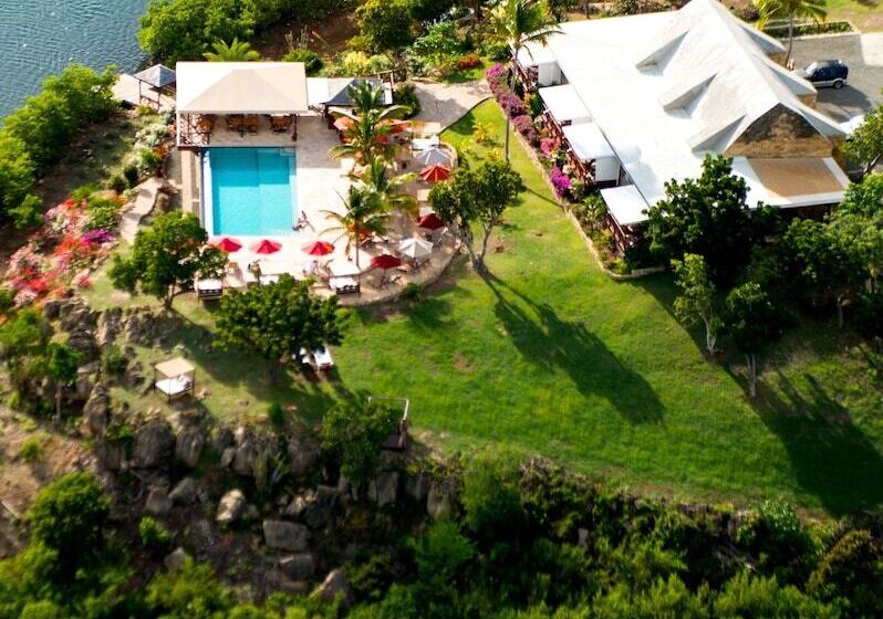 Отель Admiral's Inn and Gunpowder Suites