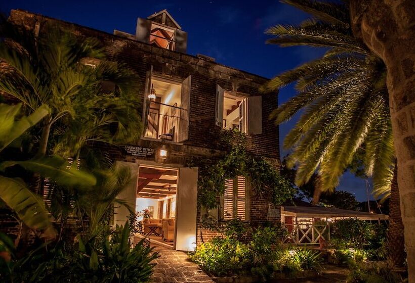 Отель Admiral's Inn and Gunpowder Suites