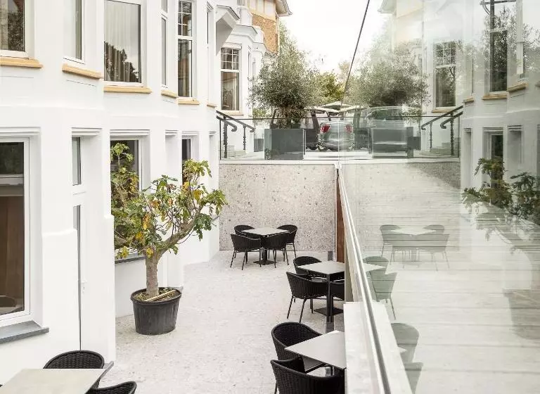 Отель Britannia