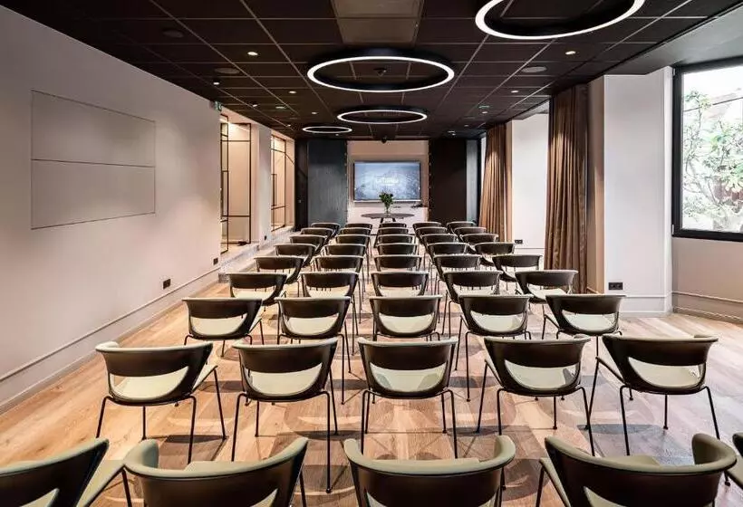 Отель Britannia