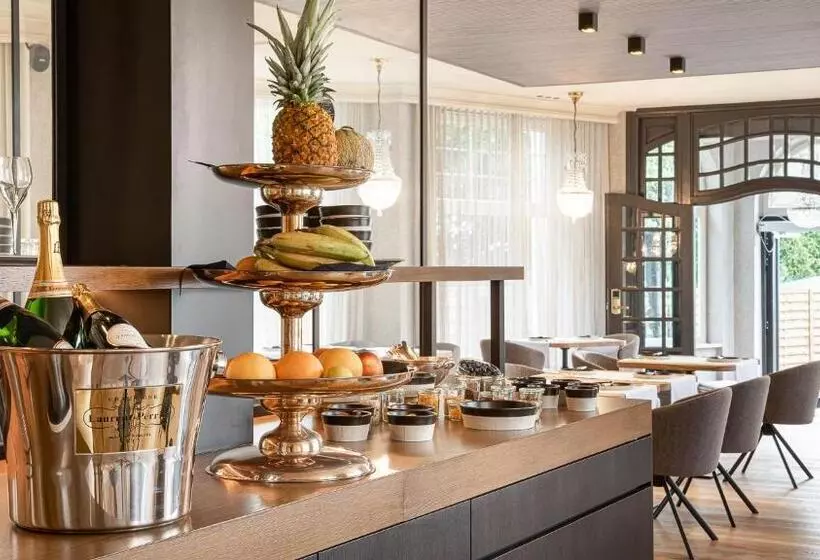 Отель Britannia