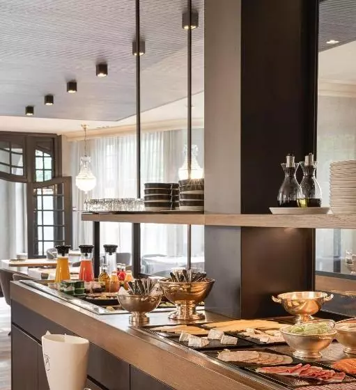 Отель Britannia