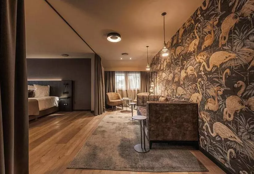 Отель Britannia