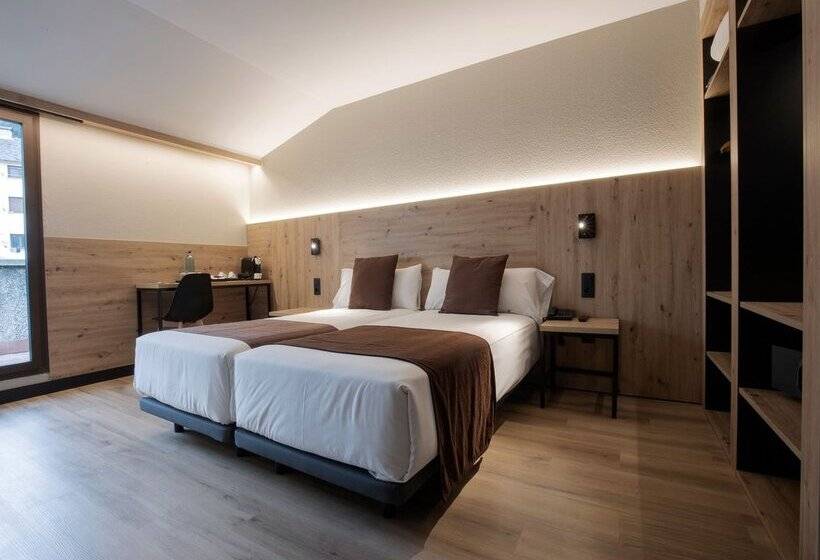 هتل Comtes D’urgell by Nexta