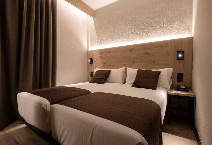 هتل Comtes D’urgell by Nexta