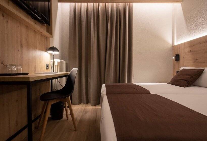 هتل Comtes D’urgell by Nexta