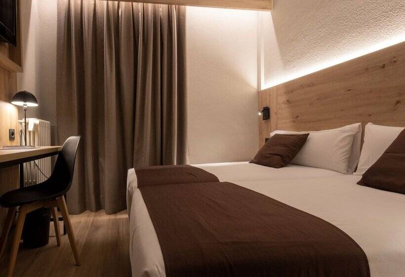 هتل Comtes D’urgell by Nexta