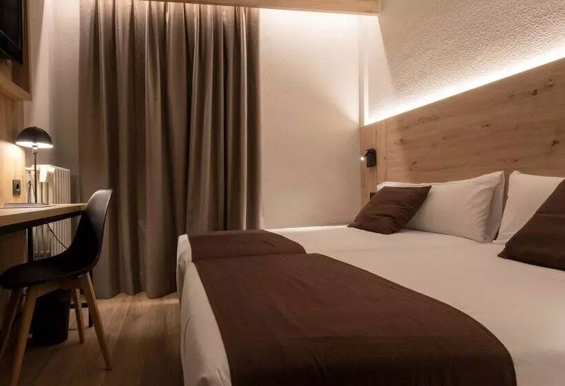 هتل Comtes d’Urgell by Nexta