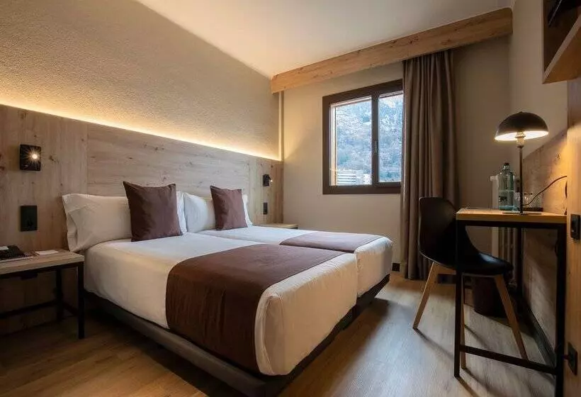 هتل Comtes d’Urgell by Nexta