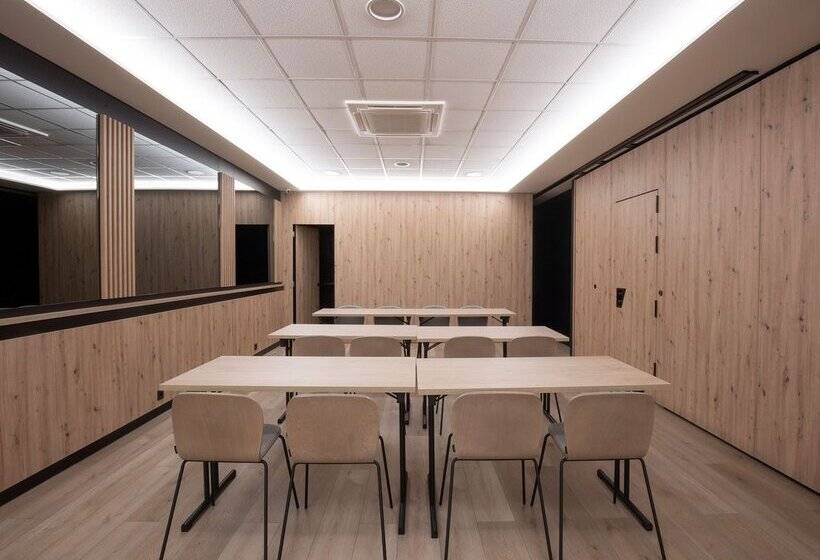 هتل Comtes D’urgell by Nexta