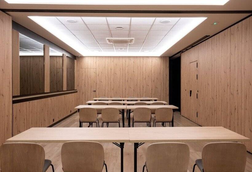 هتل Comtes D’urgell by Nexta