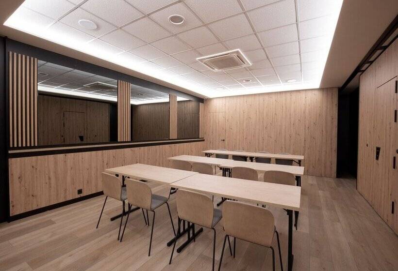 هتل Comtes D’urgell by Nexta