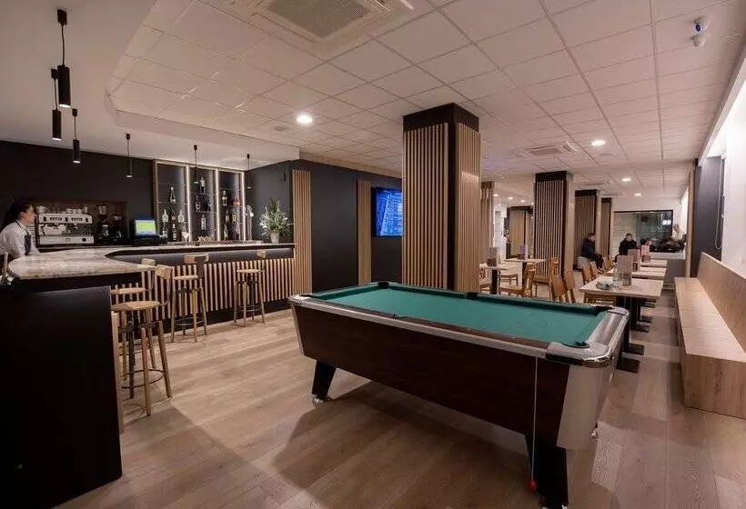 هتل Comtes d’Urgell by Nexta