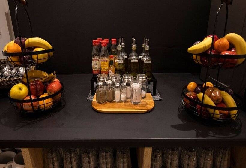 هتل Comtes D’urgell by Nexta