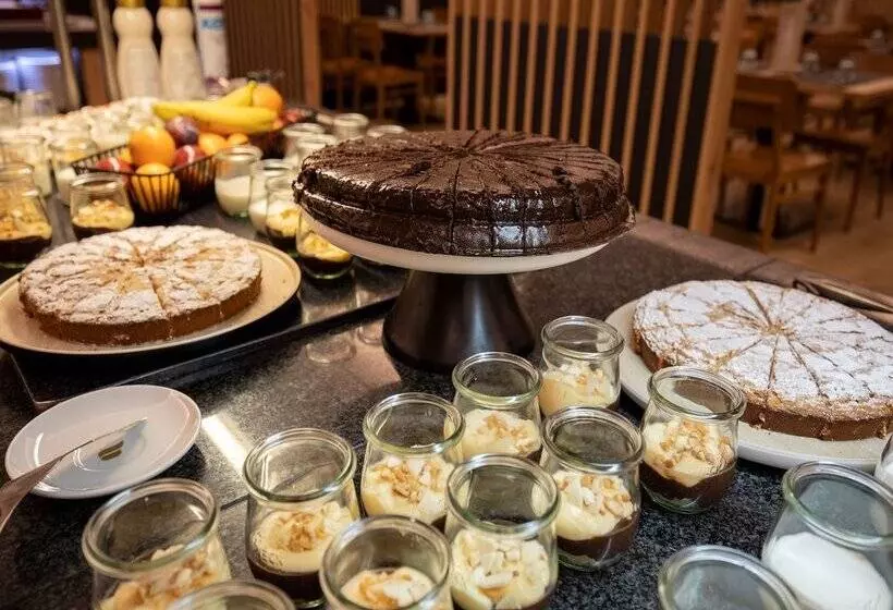 هتل Comtes d’Urgell by Nexta