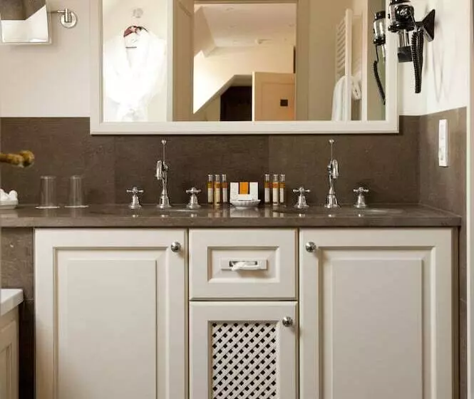 Dukes Palace Residence By Dukes Hotel Collection