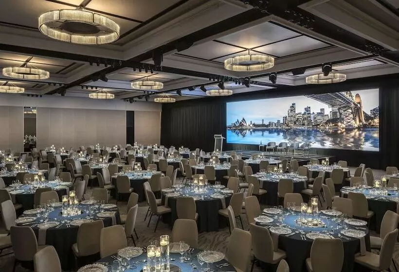 Four Seasons Hotel Sydney