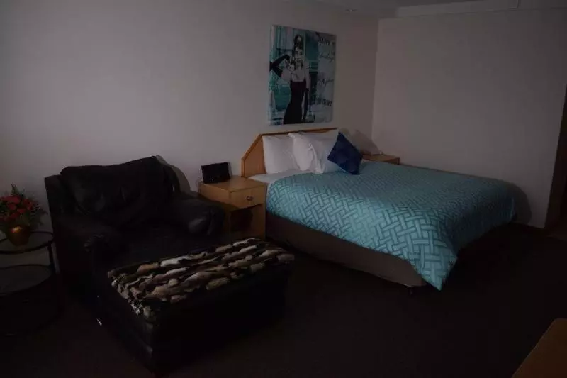 ホテル Golden Age Motor Inn