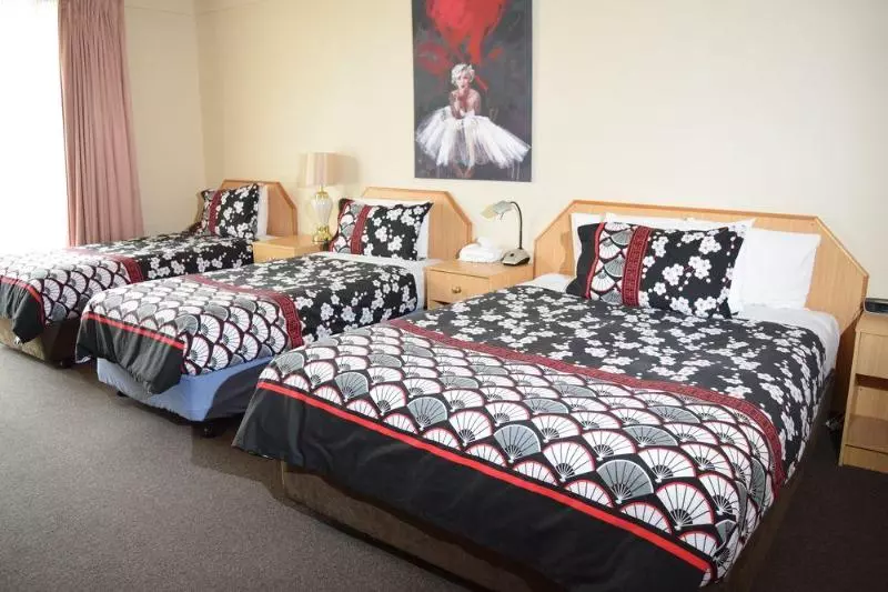 ホテル Golden Age Motor Inn