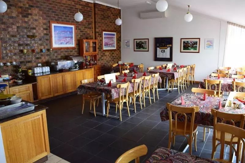 ホテル Golden Age Motor Inn