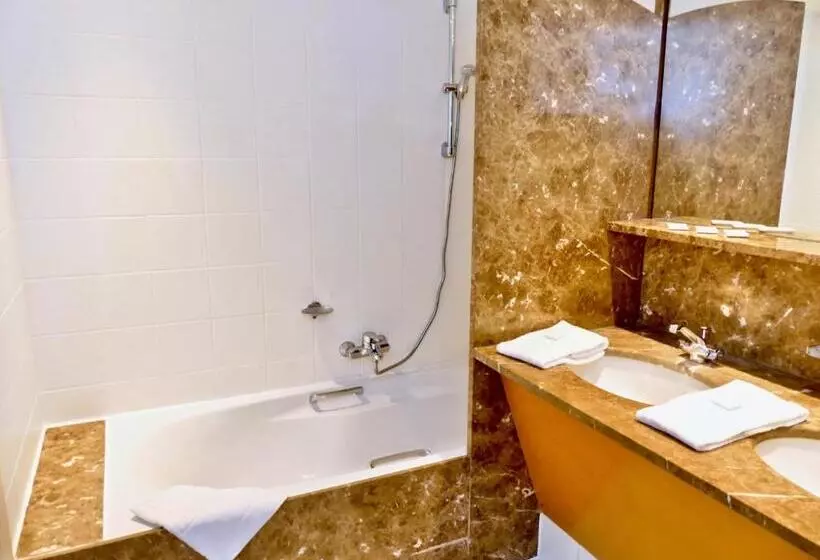 Golden Tulip Hotel De’ Medici