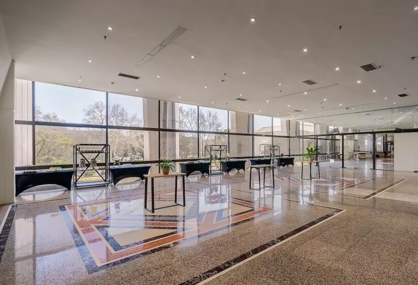 Sheraton Buenos Aires Hotel & Convention Center