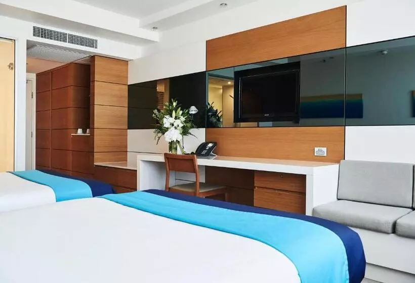 ホテル The Ville Resort Casino