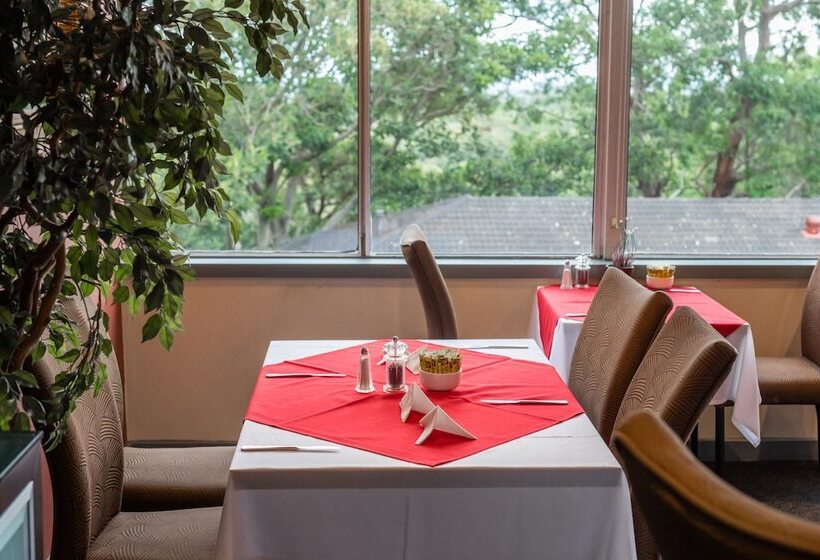 호텔 Twin Towers Inn