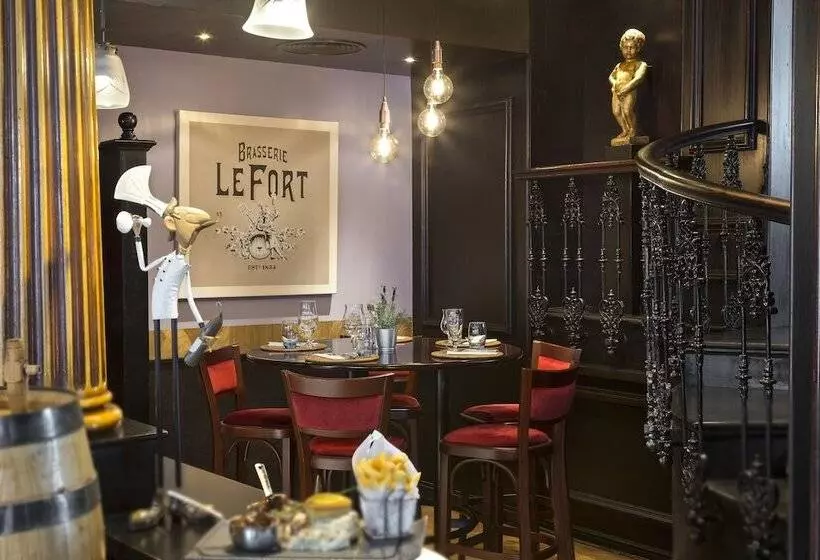 هتل Warwick Brussels Grand Place