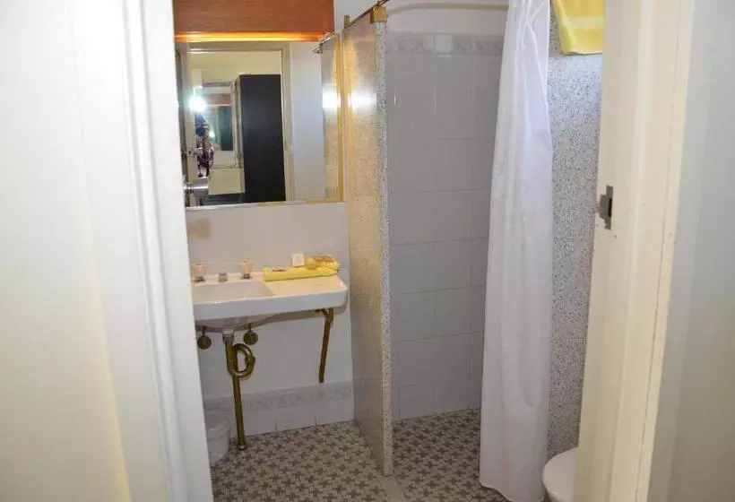 호텔 Warwick Motor Inn