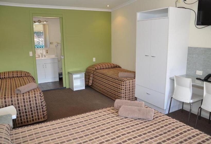 호텔 Warwick Motor Inn