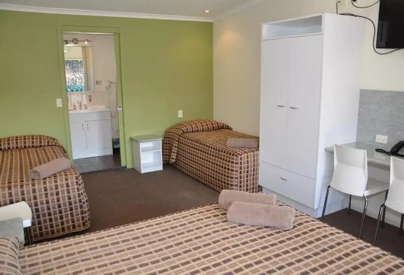 호텔 Warwick Motor Inn