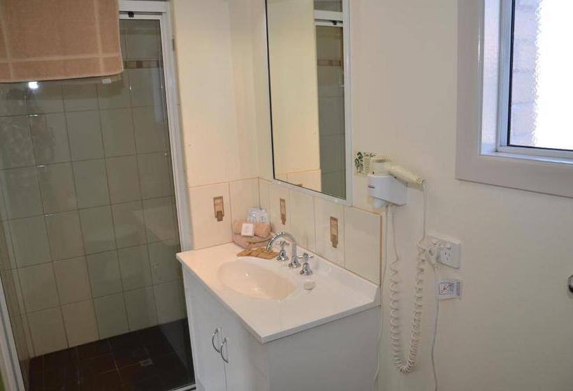 호텔 Warwick Motor Inn