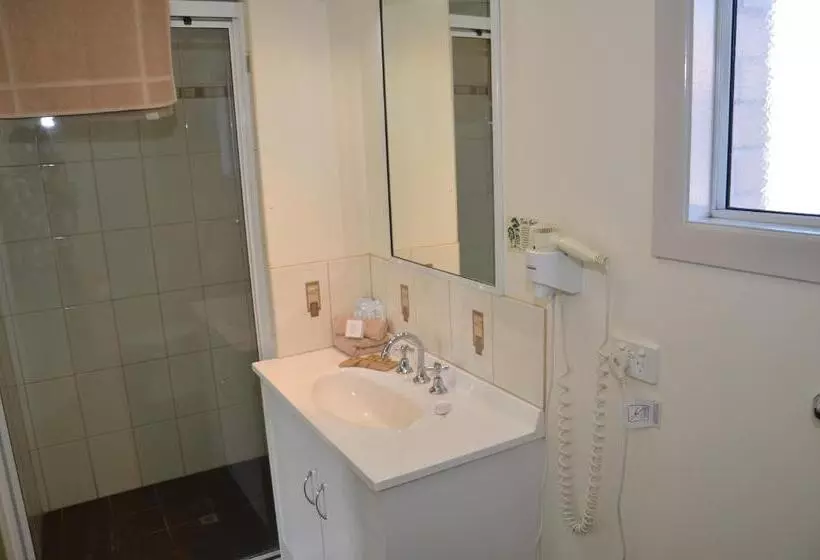 호텔 Warwick Motor Inn