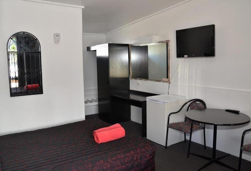 호텔 Warwick Motor Inn