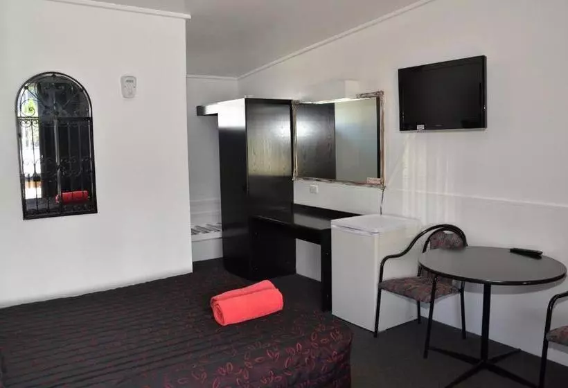 호텔 Warwick Motor Inn