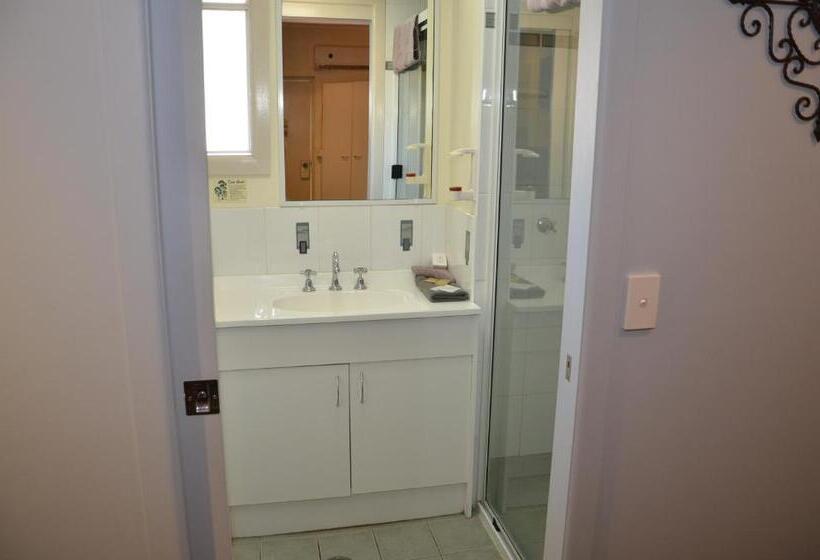 호텔 Warwick Motor Inn