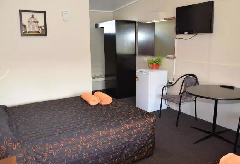 호텔 Warwick Motor Inn