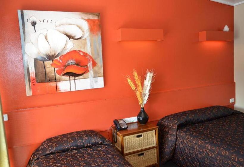 호텔 Warwick Motor Inn