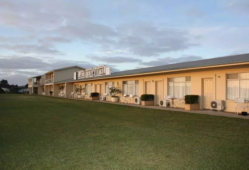 Lakeview Motel And Apartments